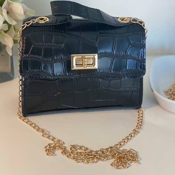 Handbags - Julie ✨